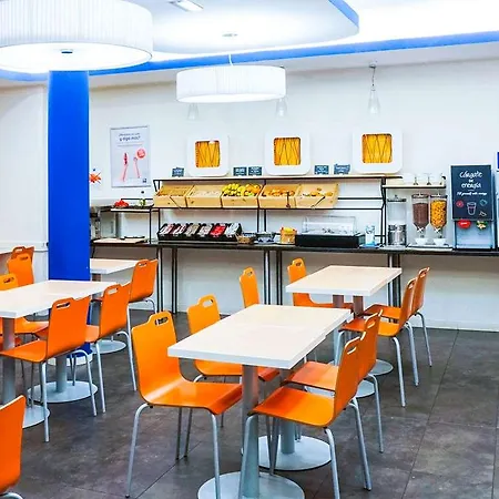 Ibis Budget Costa Brava 2* Жирона