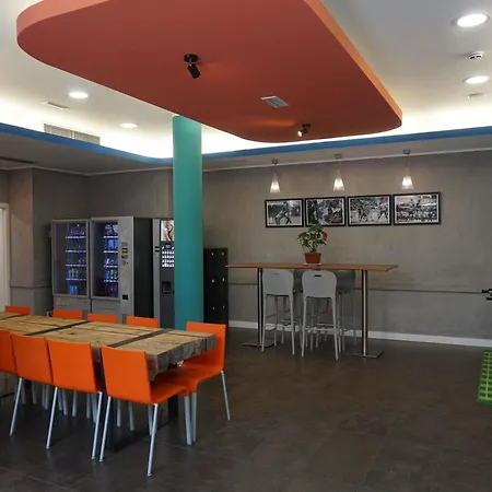 Ibis Budget Costa Brava Pensión