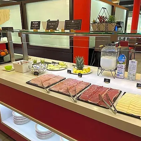 Ibis Budget Costa Brava Guest house Girona