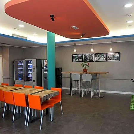 Ibis Budget Costa Brava Guest house 2*