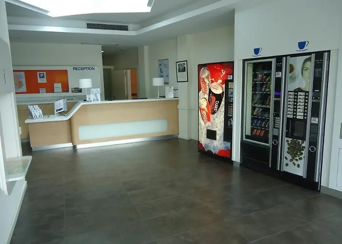 赫罗纳布拉瓦海岸宜必思快捷酒店 2* 赫罗纳