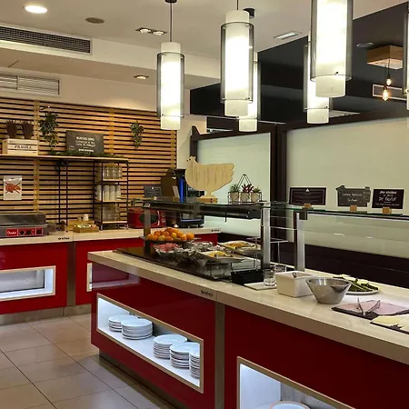 Ibis Budget Costa Brava Girona