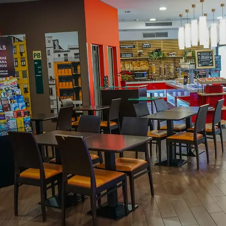 Ibis Budget Costa Brava 게스트하우스