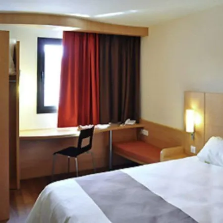 Ibis Budget Costa Brava 2* ジローナ